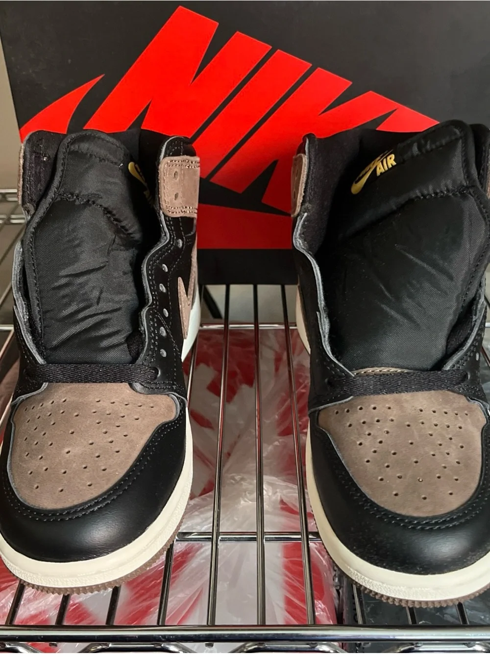 [FD1437-020] Grade School Air Jordan Retro 1 High OG 'Palomino' (GS) 5Y